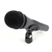 Sennheiser e 825-S, 80 - 15000 Hz, filaire, 180 x 48 x 48 mm, 330 g