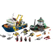 LEGO 60095 City - Bateau d'expédition en eaux profondes