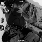Pias The 1st Album 'J' (Version J) Coffret