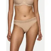 Triumph String beige