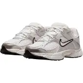 Nike Baskets V5 RNR Enfants