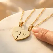 Yoursurprise Pendentif coeur séparable gravé - Or