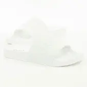 GUESS Logo relief