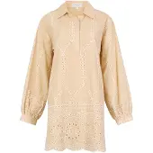 Apricot Robe ' ' pierre