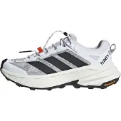 Adidas Chaussure basse 'Freehiker SL' gris foncé / noir / blanc