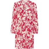 Soaked in luxury Robe rouge vif