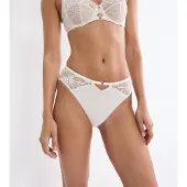 Triumph Slip ' Wild Gardenia Florale ' écru