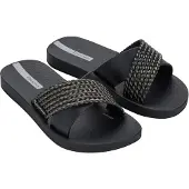 Ipanema Claquettes Street