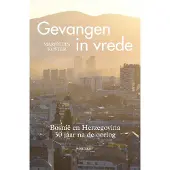 Uitgeverij Houtekiet Gevangen in vrede - Marjolein Koster