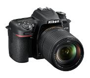 Nikon D7500 + AF-S 18-140mm VR