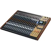 Tascam Model 24 console de mixage 24 canaux