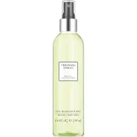 Vera Wang Embrace Green Tea And Pear Blossom (s'enivrer de thé vert et de fleurs de pêcher) (Spray, 240 ml)
