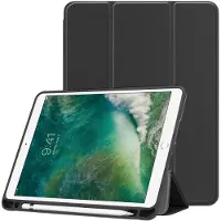 IMoshion Coque tablette Trifold Apple iPad 6 (2018) 9.7 pouces / iPad 5 (2017) 9.7 pouces / Air 2 (2014)/Air 1 (2013) - Noir