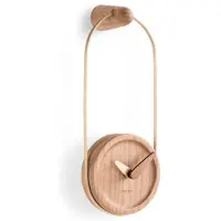 Nomon Micro Eslabon Horloge Murale Micro Eslabon G | Ring in polished brass, oak finished box, oak finished and polished brass hands