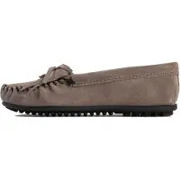 Minnetonka Mocassin 'Kilty' gris