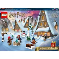LEGO 76418 Harry Potter Calendrier de l'Avent 2023, calendrier de Noël avec 24 cadeaux, y compris 18 mini-modèles Hogsmeade et 6 mini-figurines comme Hermione Granger et Drago Malefoy, jouet pour Noël