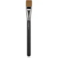 MAC Brush 191 Square Found Brush pinceau fond de teint 1 pcs