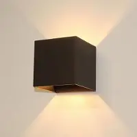 Goliving Lampe - Applique noire intérieur et extérieur - Lampe cube industrielle - Lampe d'extérieur - Eclairage LED étanche - Economique et inoxydable - 10x10x10 cm