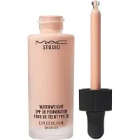 MAC Studio Waterweight SPF 30 Foundation fond de teint léger hydratant SPF 30 teinte NW 25 30 ml
