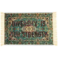 Seletti Diversité de tapis brûlés