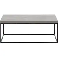 Beliani Table basse avec plateau en béton et cadre rectangulaire en métal noir 100 x 60 cm pour un salon de style industriel