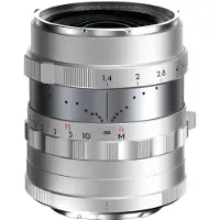 Thypoch Simera plein format 28mm f/1.4 pour monture Fujifilm X, argent