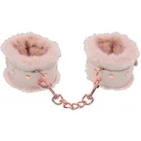 Sex & Mischief S&M Peaches ‘n CreaMe Fur Menottes