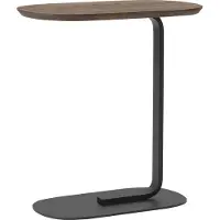 Muuto Relate Table d'appoint Solid Smoked Oak|Black | 60.5 cm