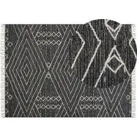 Beliani Tapis coton noir / blanc 160 x 230 cm motifs géométriques Flux court KHENIFRA (160 x 230 cm)