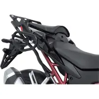 SW-Motech Honda CB750 Hornet (22-). - Honda CB750 Hornet (22-).
