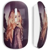 MANIACASE Souris sans fil - Sexy Girl - Blanc - USB - Compatible Mac et PC - Technologie sans fil