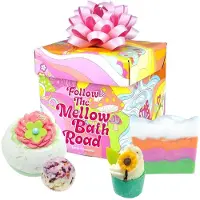 Bomb Cosmetics Follow The Mellow Bath Road Cube Bath Bomb & Soap Bar Set