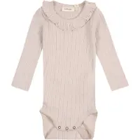 Lil´ Atelier Barboteuse / body 'NBFRachel' poudre