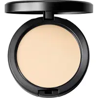 MAC Studio Fix Powder plus foundation