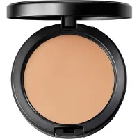MAC Studio Fix Powder plus foundation