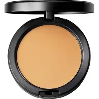 M.A.C Studio Fix Powder plus foundation