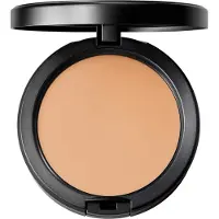 MAC Studio Fix Powder plus foundation