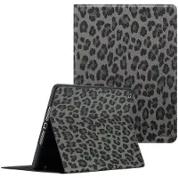 Selencia Coque tablette Sabi avec imprimé léopard Apple iPad 9 (2021) 10.2 pouces / iPad 8 (2020) 10.2 pouces / iPad 7 (2019) 10.2 pouces - Midnight Black