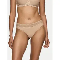 Triumph String beige