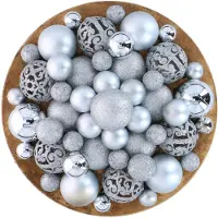 Giftsome Boules de Noël Argentées Set 101 Boules en Plastique avec Pique Argenté, Décoration Intérieur/Extérieur Ø3/4/6 CM