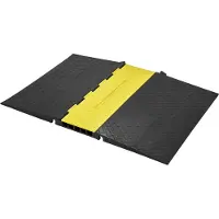 Vevor Rampe Protection Câble à 5 Canaux Passage de Câble au Sol Caoutchouc 114,5x80x5 cm Passe Câble Ralentisseur Charge 10000 kg avec Couvercle Supérieur Rabattable pour Routes