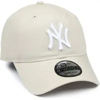 New Era Casquette '9 Twenty New York Yankees' beige clair / blanc