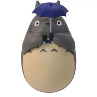 SEMIC Figurine Totoro à fond rond, grand Totoro avec feuille, 7 cm