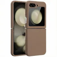 Accezz Coque Liquid Silicone avec MagSafe pour Samsung Galaxy Z Flip 5 - Marron clair