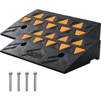 Vevor Rampe de Seuil Hauteur 11 cm 2PCS Rampes Trottoir Caoutchouc Capacité Charge 15 tonnes Rampe Accès Fauteuil Roulant avec Structure Grillagée Stable pour Passage Voitures Moto Scooter 50x32x11 cm