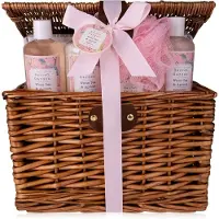 Accentra Geschenkset SECRET GARDEN in Picknickkorb aus Weide, inkl. 300ml Duschgel, 300ml Schaumbad, 390g Bad