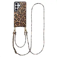 Selencia Coque de télephone Nova avec cordon et porte-cartes Samsung Galaxy S26 Ultra - Leopard