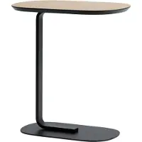 Muuto Relate Table d'appoint Oak Laminate|Black | 60.5 cm