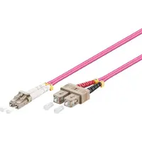 Goobay - Câble réseau - SC multi-mode (M) pour LC multi-mode (M) - 0.5 m - fibre optique - 50 / 125 microns - OM4 - sans halogène - violet