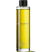 Molton Brown Coastal Cypress & Sea Fennel recharge pour diffuseur d'huiles essentielles 150 ml
